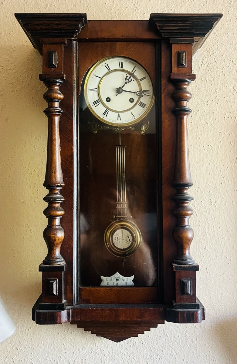 Uhren: Wanduhr massiv – Gebraucht aus Allschwil von 061pantera05