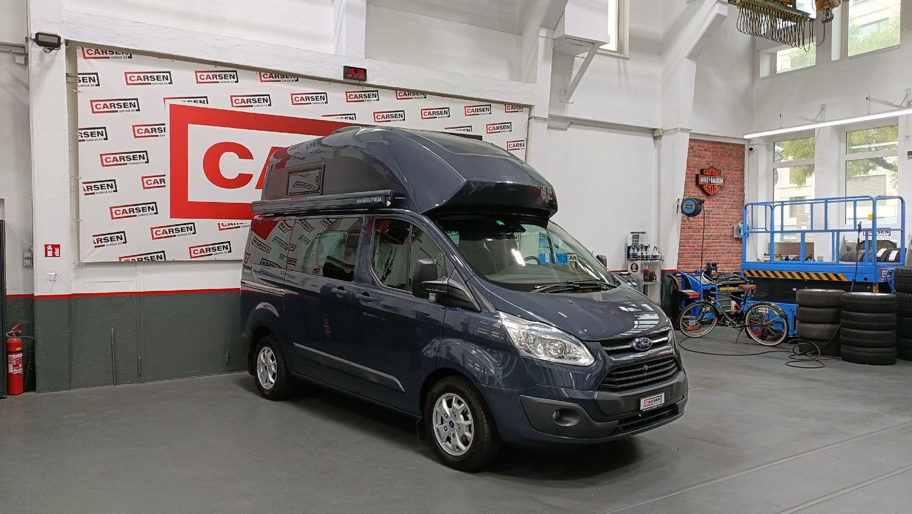 Ford Veicoli da campeggio: Ford Nugget Camper Hochdach – Usato da Oberengstringen venduto da 156driver