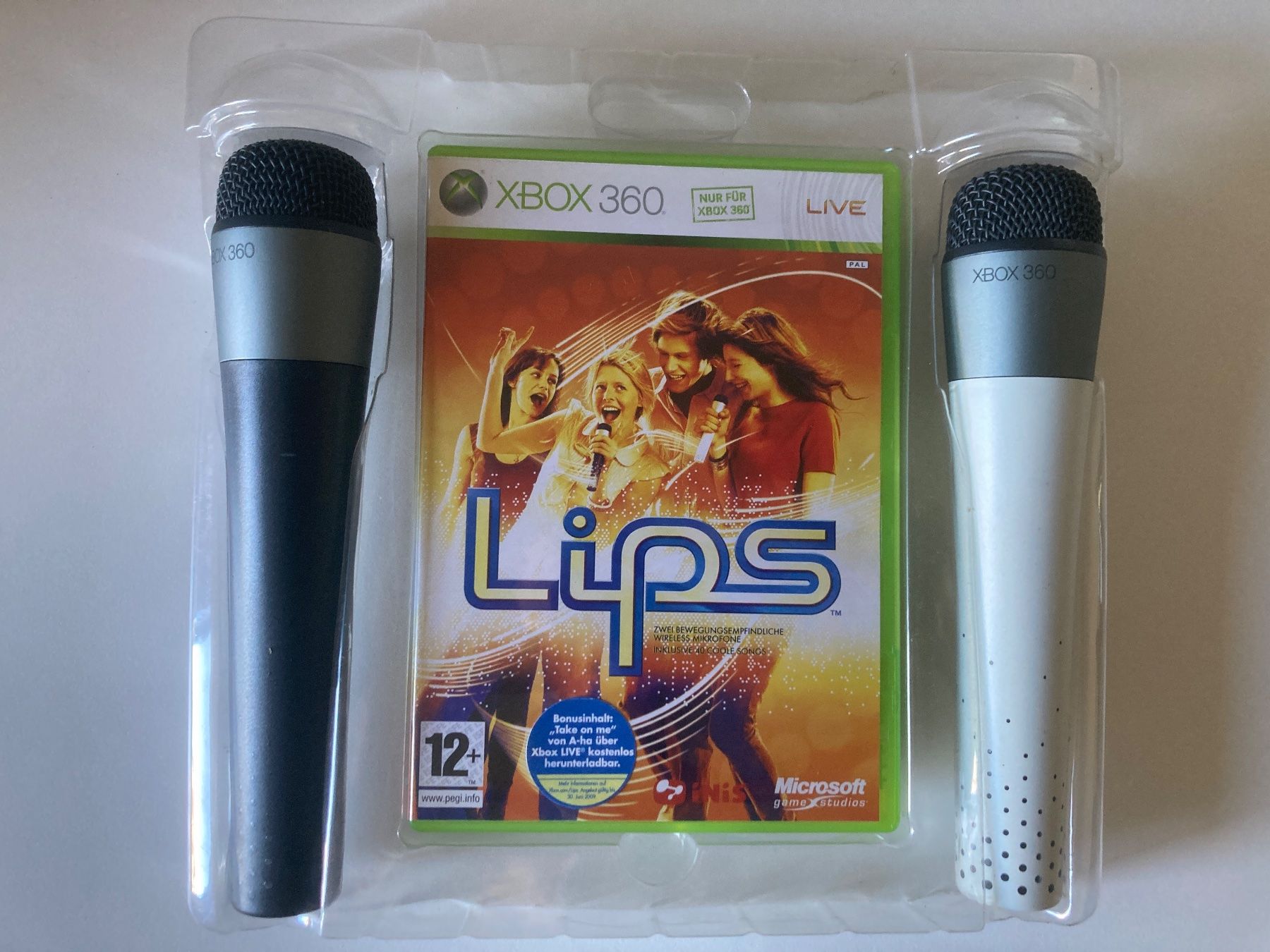 Microsoft Spiele: Lips Xbox 360 Karaoke-Set mit 2 USB-Mikrofonen – Gebraucht aus Mägenwil von Mitral32