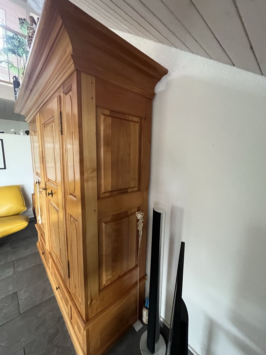 Armadi: Kirschbaumschrank 2 Türig  – Usato da Walkringen venduto da mar_l55k 2