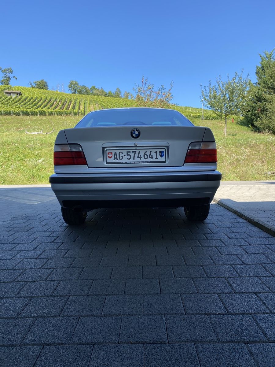 BMW Alle Autoersatzteile: BMW E36 Arktissilber Stossstangen – Gebraucht aus Gebenstorf von Dorontina-Valdet