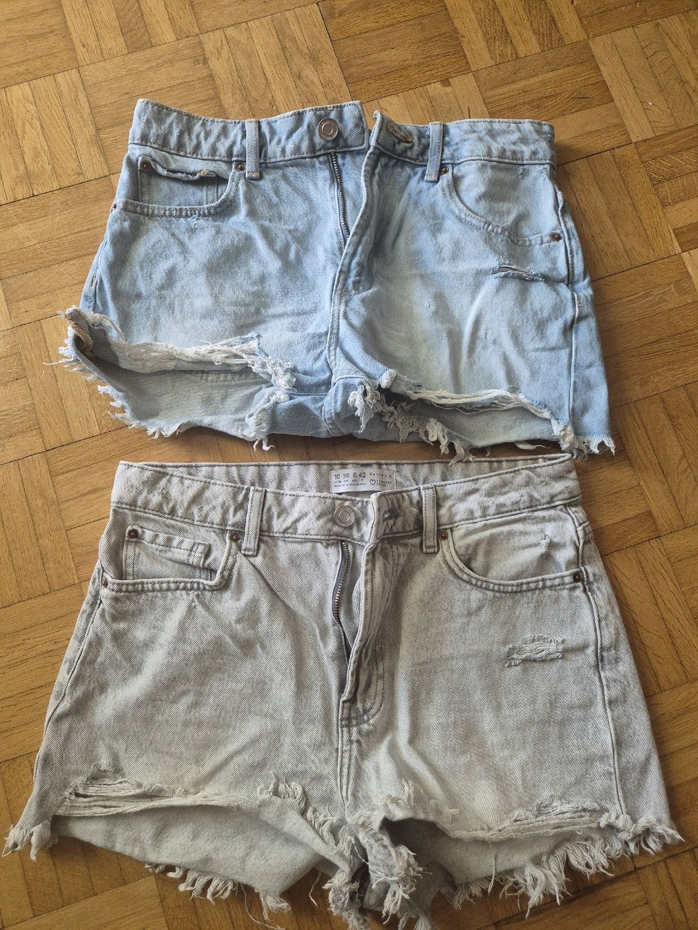 Jeans: kurze Jeans gr.38  – Neu (gemäss Beschreibung) aus Hergiswil NW von kedova3