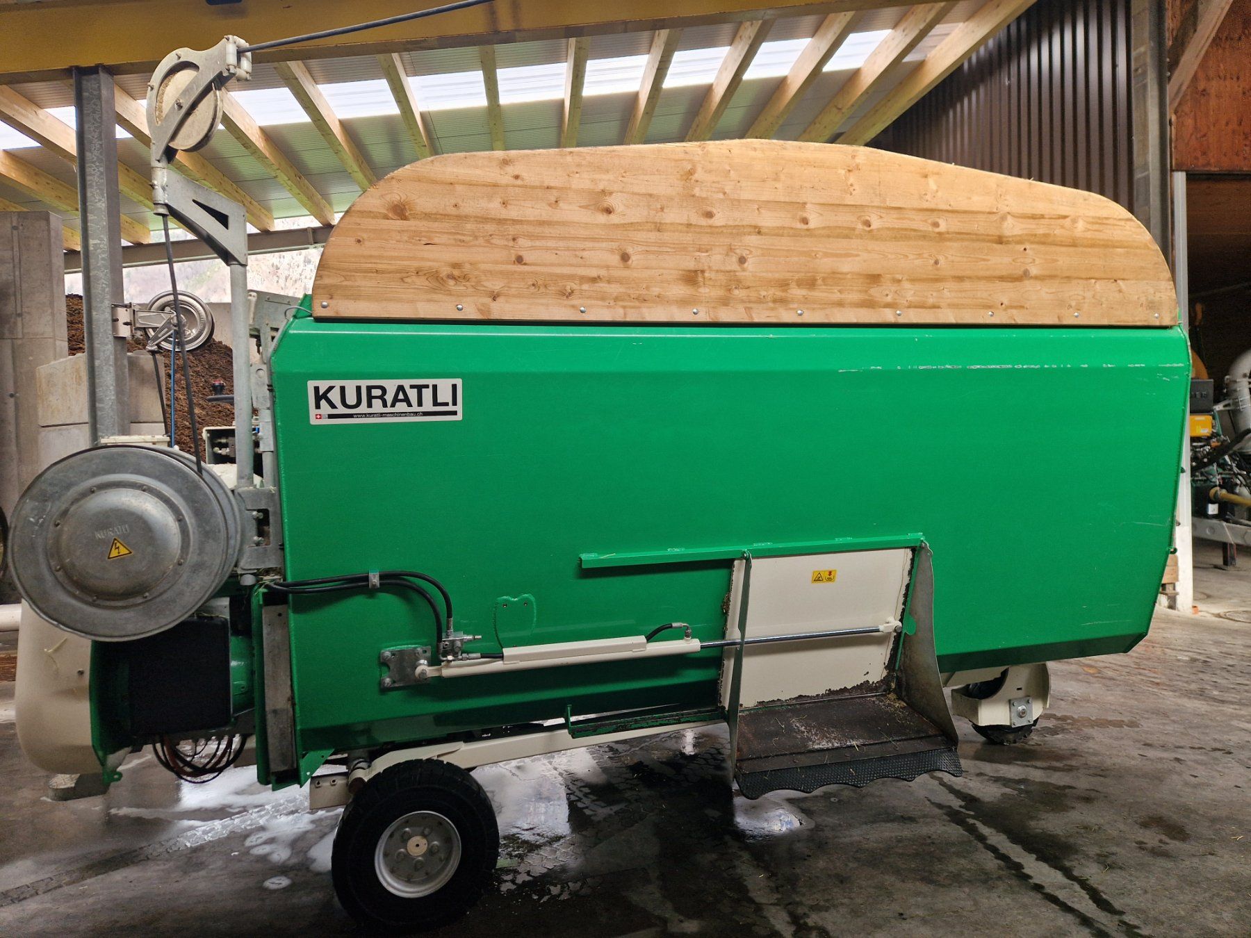 Tutte le macchine: Kuratli Futtermischwagen 7.5 m3 – Usato da Heiligkreuz (Mels) venduto da Steyr09 5