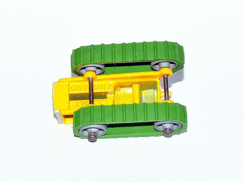 Matchbox Modellini d'auto: Matchbox Lesney No.8A / 8B Ersatzraupen / Replacement Tracks – Nuovo (secondo la descrizione) da Zufikon venduto da MatchboxCorner 2