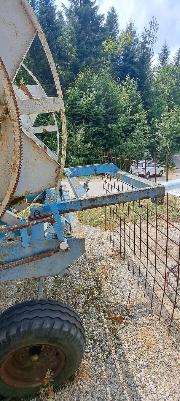 Matériel d'épandage de lisier & purin: schlauchhaspel – Défectueux à Heimisbach par Perkins 4