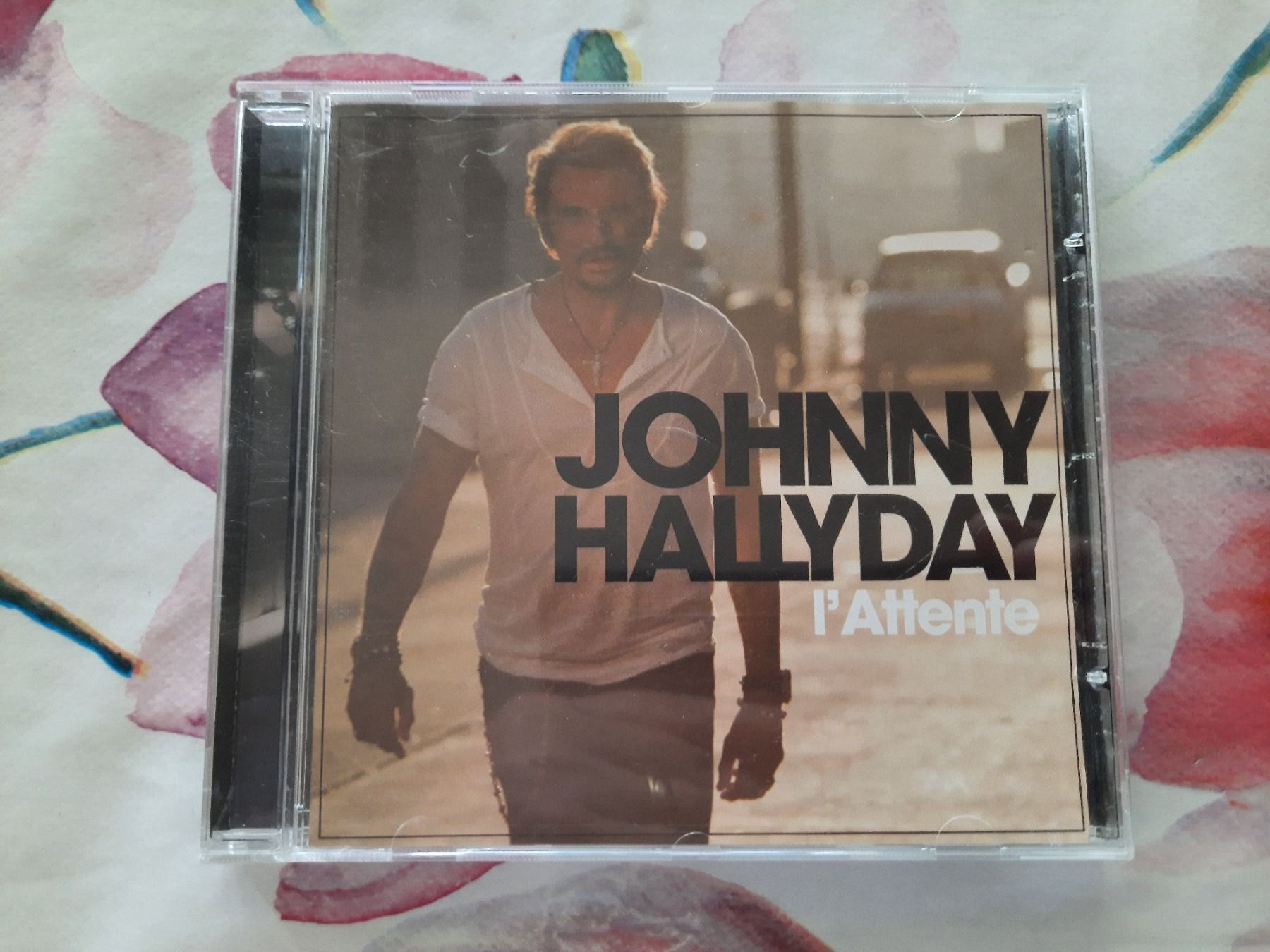 CD: CD Johnny Hallyday - L'attente – Usato da Pully venduto da bro_n52j