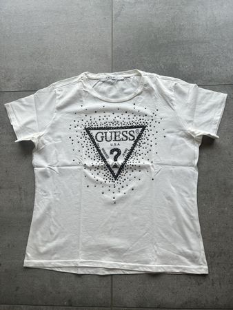 Guess white t-shirt - Size M