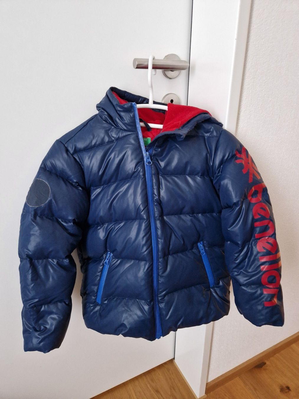 Benetton Jacken & Mäntel: Winterjacke Benetton Gr. 120 Daunen – Gebraucht aus Davos-Dorf von Bpelikan