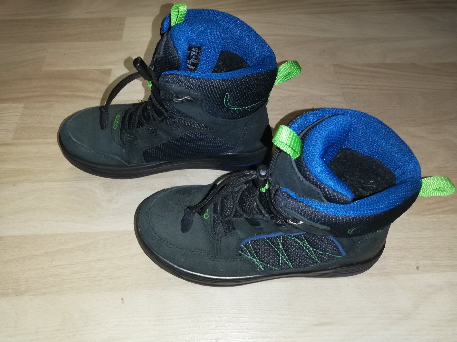 Ecco Scarpe per ragazzi: Schuhen/Bottes, mi-saison (35) – Usato da Biel/Bienne venduto da Sikosi 2