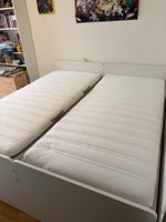 SLÄKT, weisses Bett mit Stauraum