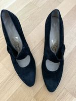Scarpe Ferragamo scamosciate nere taglia 40