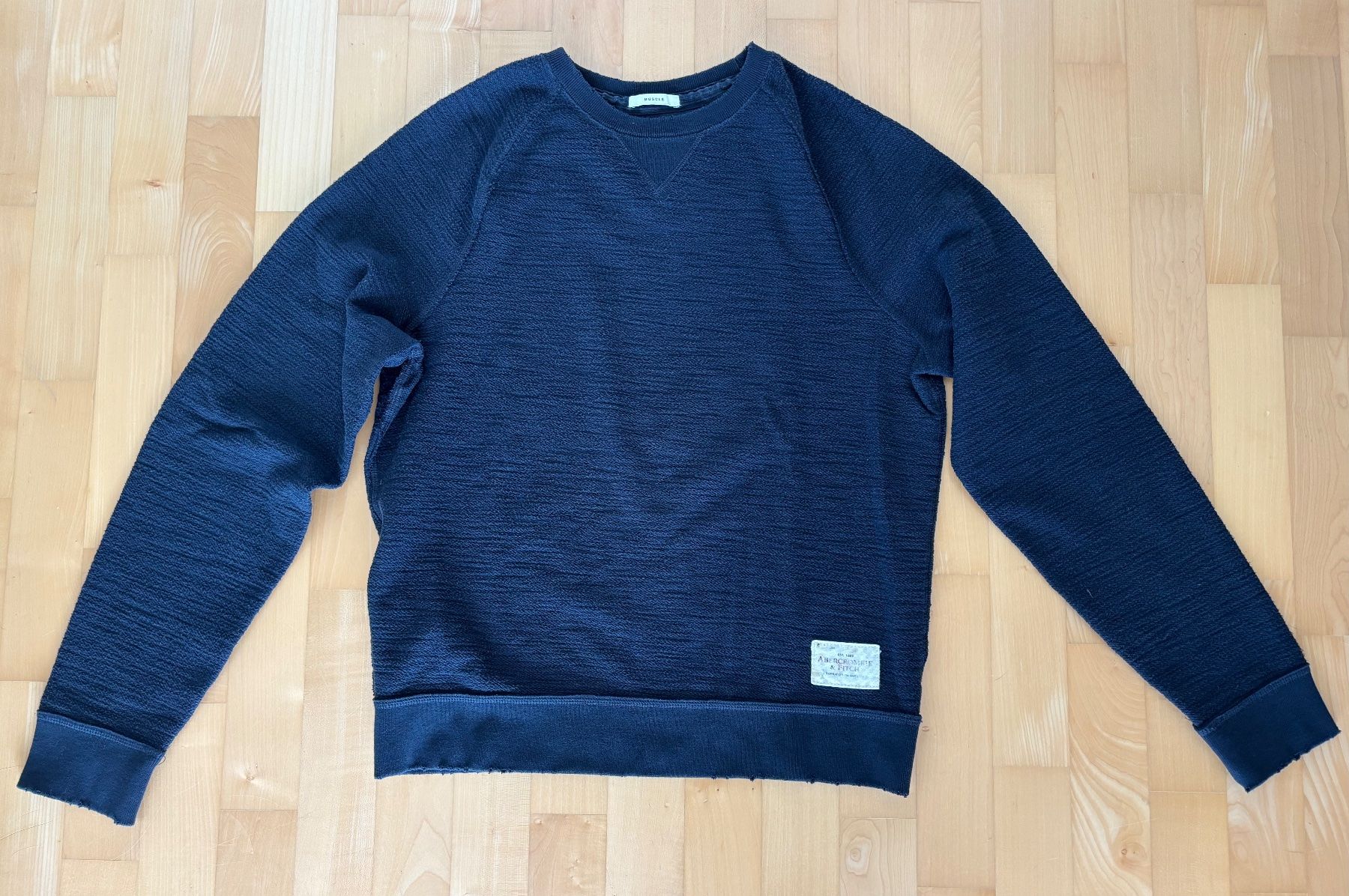 Abercrombie Pullover & Sweatshirts: Sweatshirt Abercrombie & Fitch – Gebraucht aus Winterberg ZH von vanilleinspiration