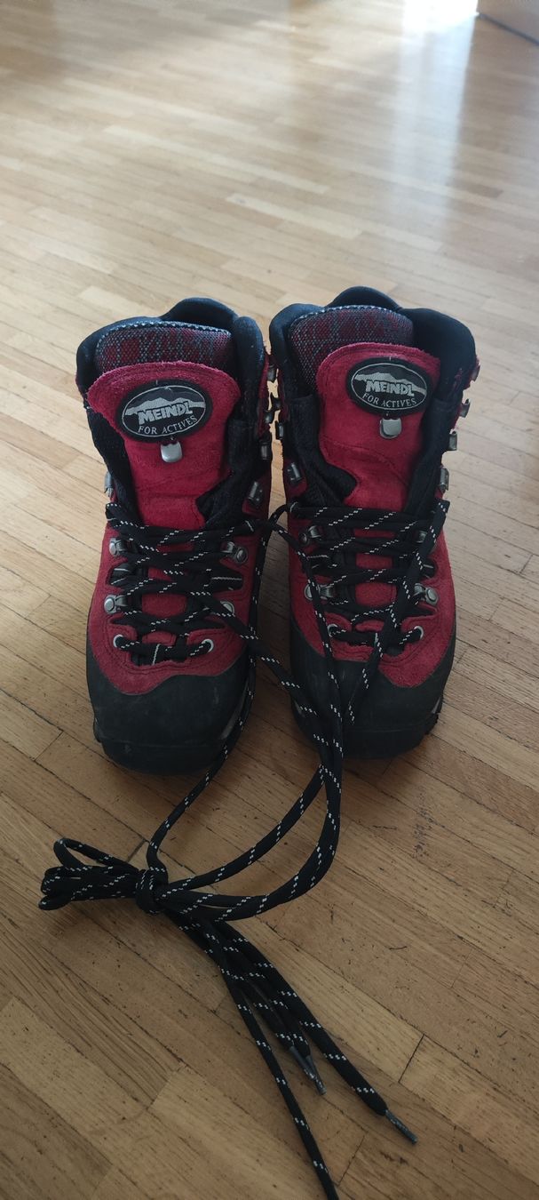 Meindl Scarpe da donna: Meindl Leather Hiking Boots – Usato da Zürich venduto da sla_5mqv