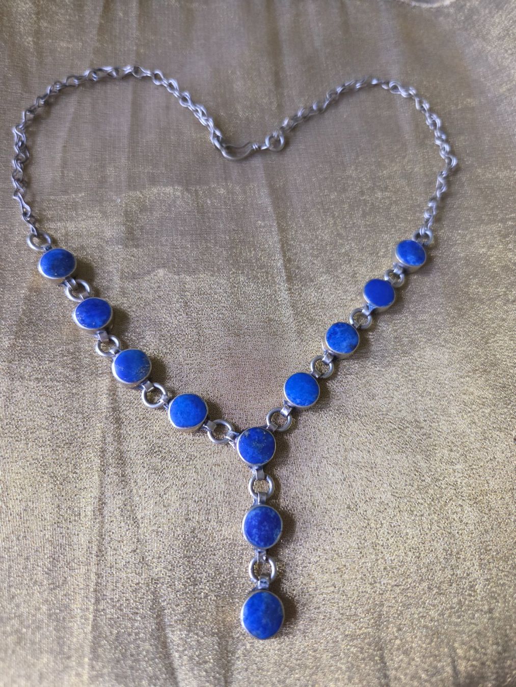 Colliers: Wunderschöne Halskette Collier mit edlem echtem Lapislazuli – D'occasion à Basel par ivoli
