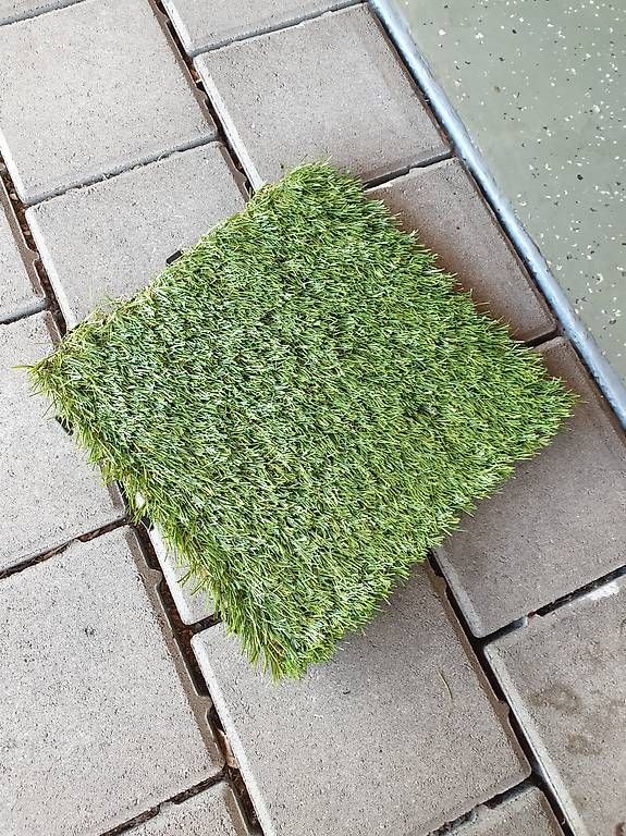 Rivestimenti per pavimenti: Kunstrasen platten – Usato da Rickenbach LU venduto da trucker.s 1