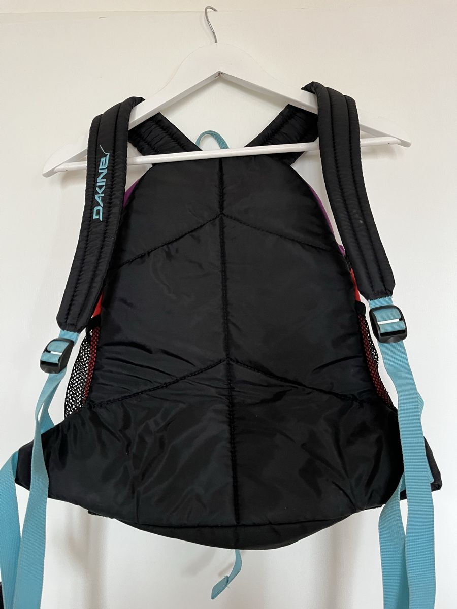 Dakine Zaini: DAKINE Rucksack daypack backpack guter Zustan – Nuovo (secondo la descrizione) da Zürich venduto da cla_99rd 1