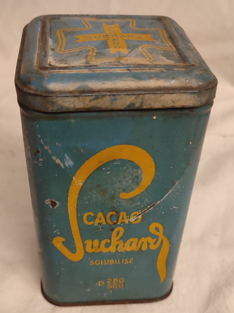 Suchard Dosen: Wunderschöne alte Blechdose von SUCHARD CACAO 15 cm – Gebraucht aus Gelterkinden von MYSTOREFORYOU4460