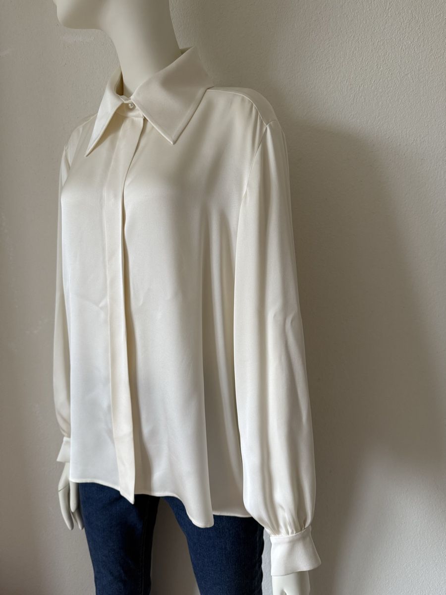 Chanel Blusen: Chanel Bluse – Neu (gemäss Beschreibung) aus Winterthur von 11.11 3