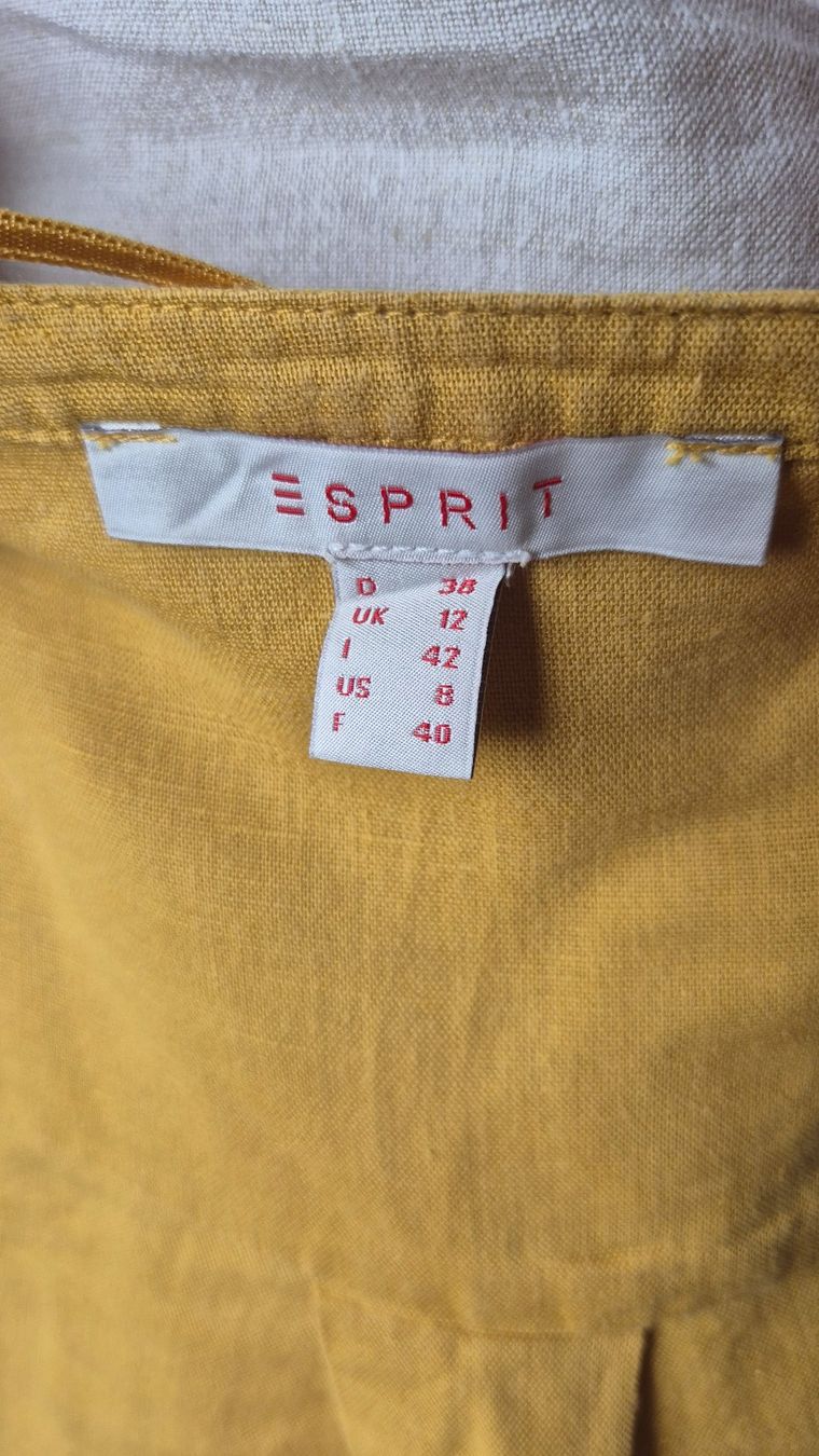 Esprit Tops: Lot de deux hauts Esprit taille 40 – D'occasion à geneve par vinc_bob 4