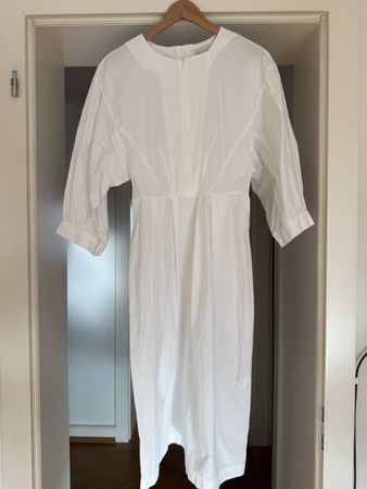 Kleid von H&M Studio
