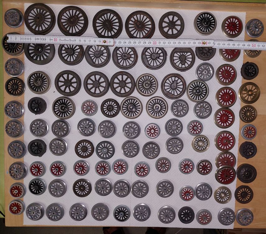 Modelleisenbahn Betonstamm Wills SS87 Betonstamm Set Für Spur 00 – 8 X 76 Mm Stämme + Abzweigungen, Bausatz Aus Kunststoff Spur 00 Schienenstütze