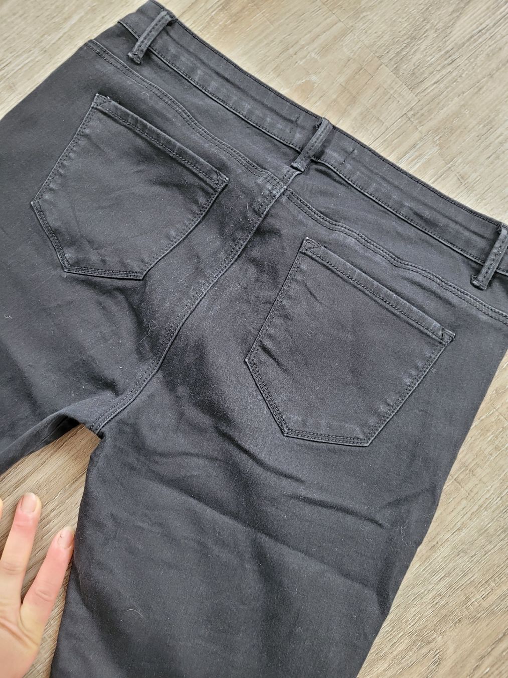 Jeans: Schwarze Jeans in XL – Usato da Niederbuchsiten venduto da klengyel 4