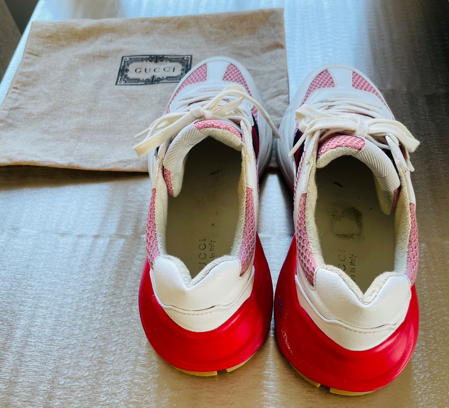 Gucci Chaussures femmes: Gucci Sneaker Damen Gr. 36 – D'occasion à St. Gallen par Bt5 5