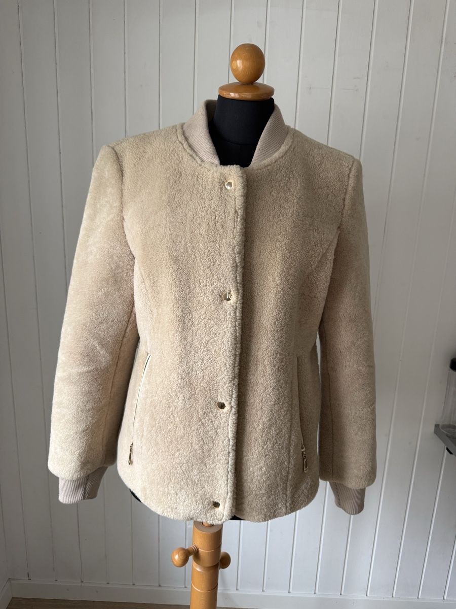 Giacche: Lammfelljacke – Usato da Gwatt (Thun) venduto da marysplanet