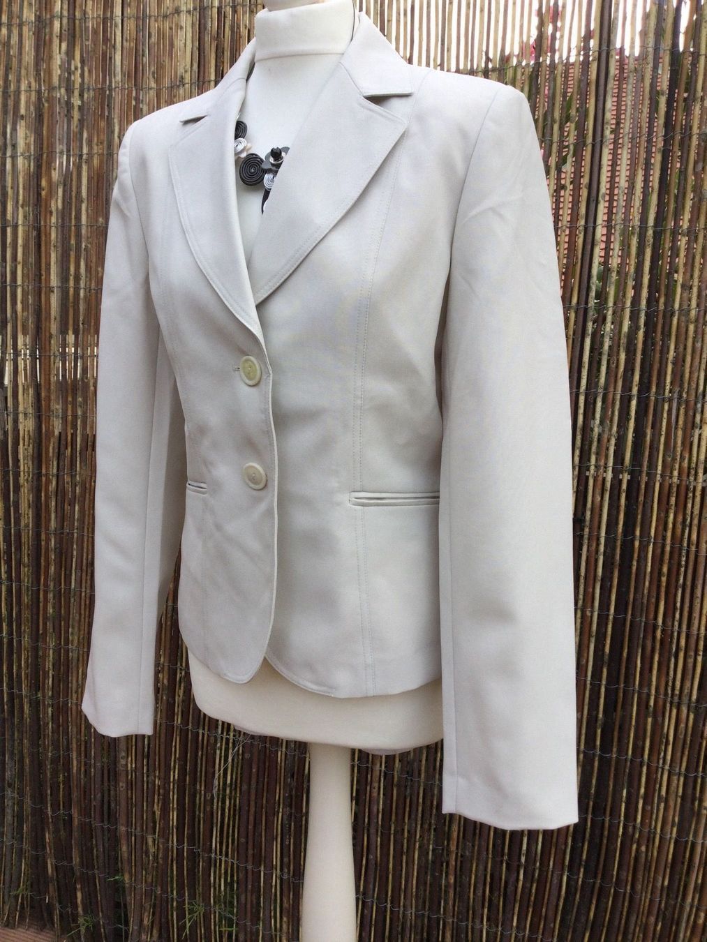 Vestes: Blazer écru marque ENCUENTRO new – Neuf (Voir description) à Agiez par chouchanelle 2