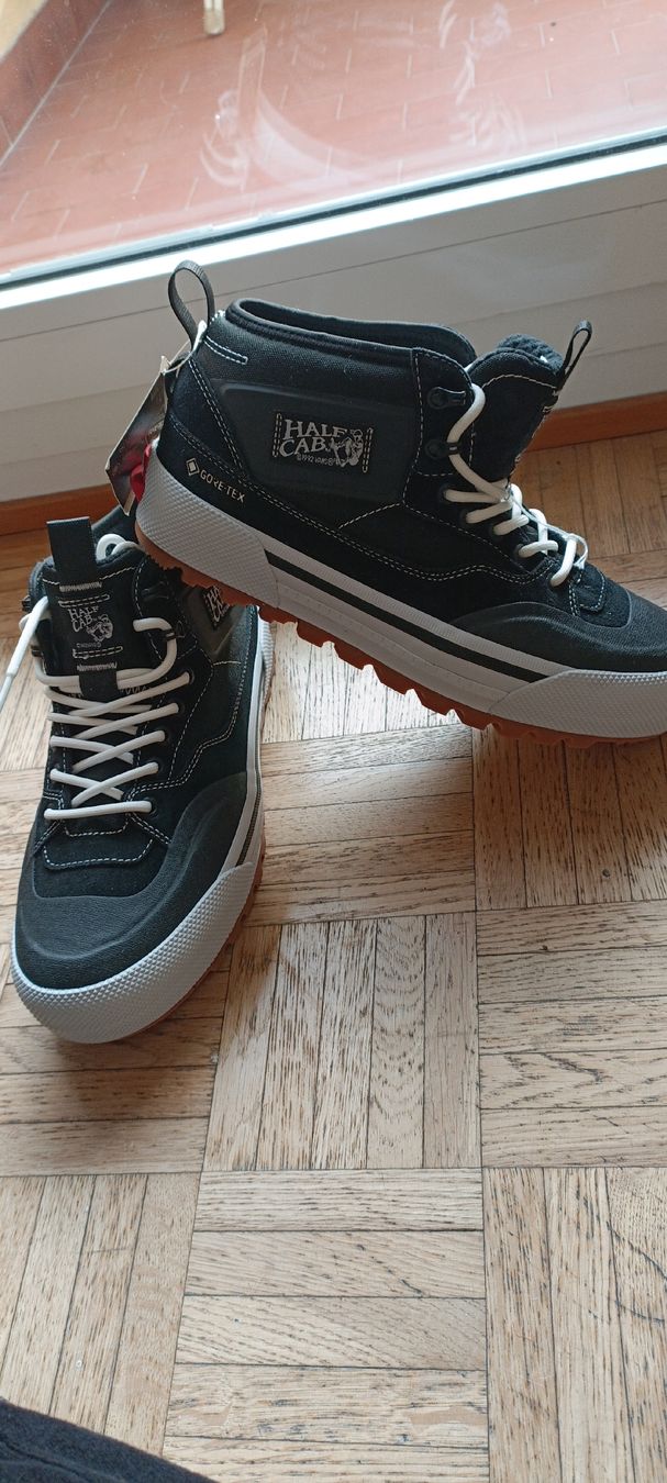 Vans Scarpe da uomo: Vans MTE Half Cab Gore-Tex, Nere e Bianche, Taglia 42 – Usato da Lugano venduto da ycd_rv8h 5