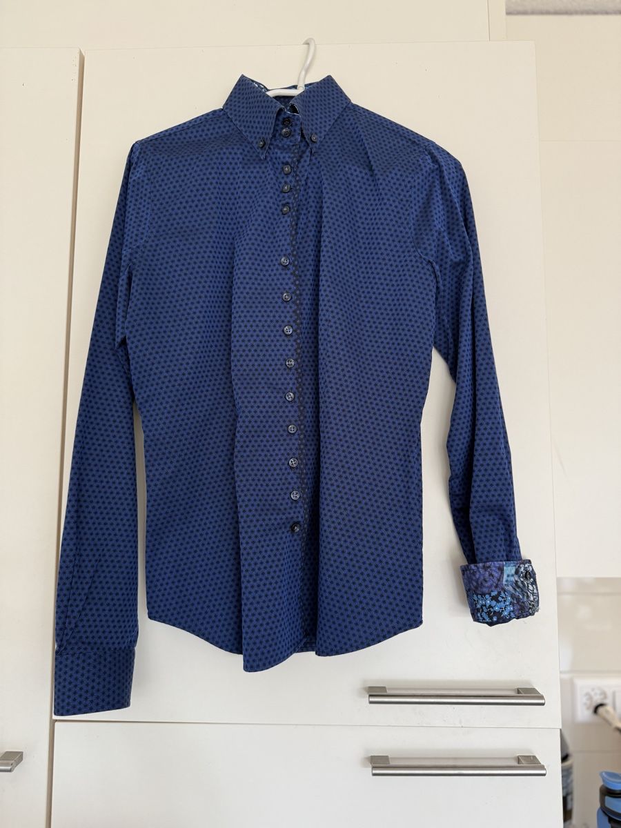 Camicette: Blaue Bluse mit Muster Gr. L – Usato da Oberglatt ZH venduto da lar_2nv2 4