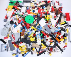 1.5 kg. Legoteile mit Minifiguren