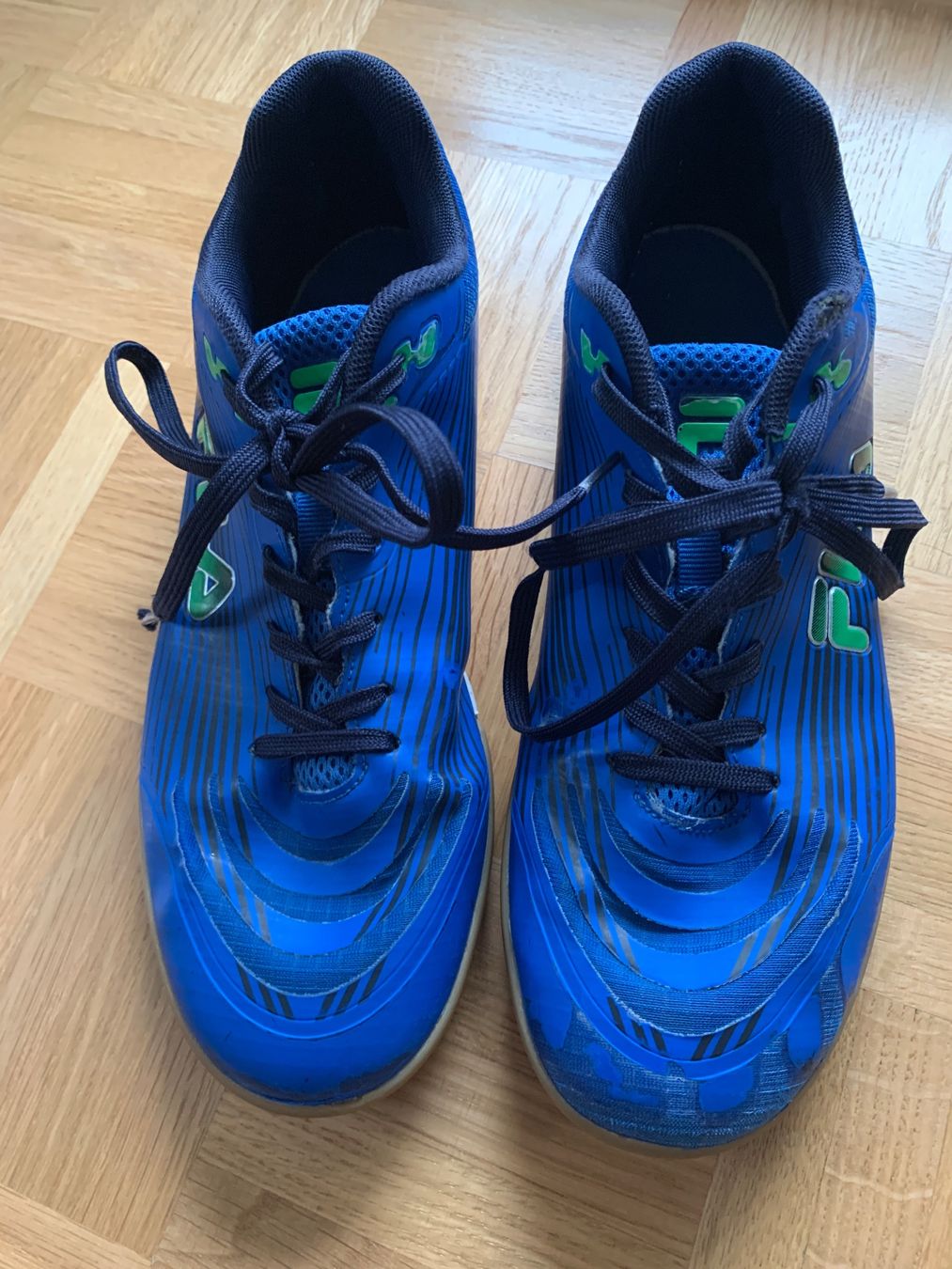 Fila Scarpe da uomo: Hallenschuhe Fila, Grösse 40 – Usato da Adliswil venduto da Baski7 1