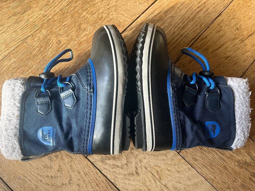 Scarpe per ragazzi: Sorel Schneestiefel Winterstiefel 29 – Usato da Basel venduto da mos_2xxs