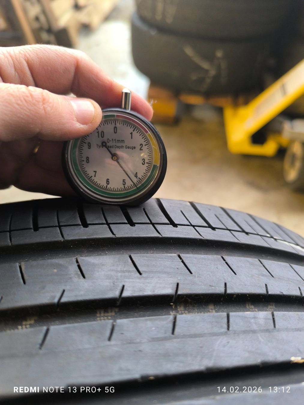 Pneus & Kompletträder: 215/40 R18 Yokohama Sommer – Gebraucht aus Jona von Nabobtuning 5