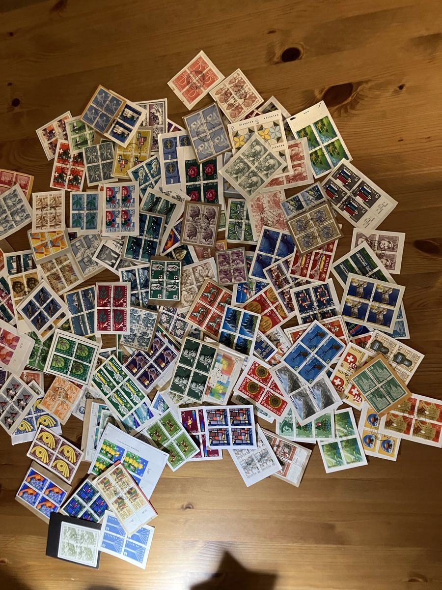 Alle Briefmarken: 4er Blocks schweiz – Gebraucht aus Bettwiesen von Jumpingfox