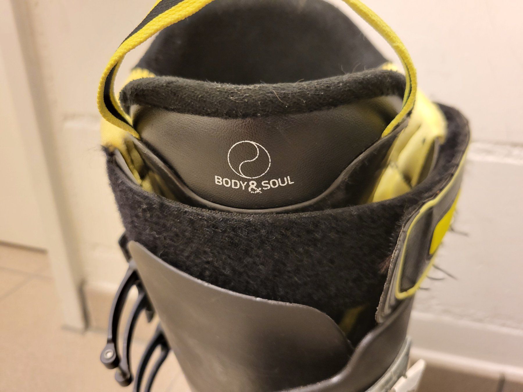 Head Scarpe da uomo: Skischuh Head Body & Sould – Usato da Sarnen venduto da manze01 1