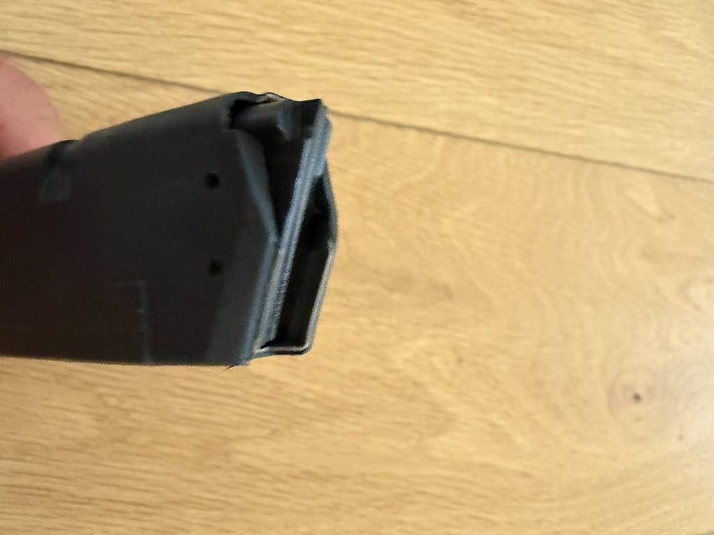 Caricabatterie: Chargeur compatible Glock 9mm 17 coups – Usato da Jussy venduto da AlexVend 2