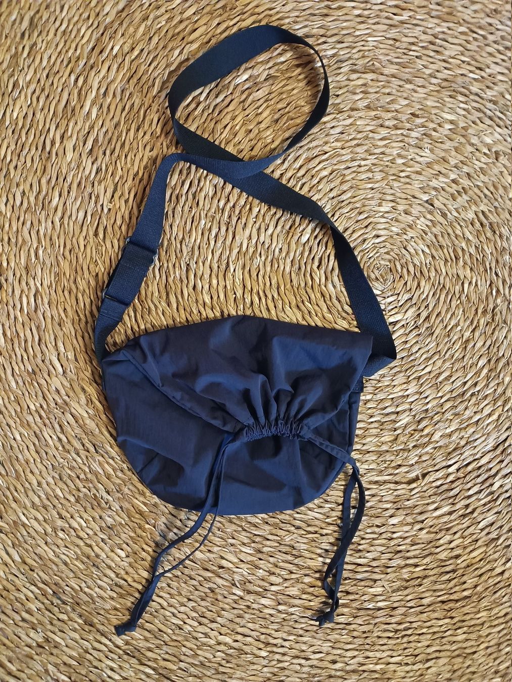 Uniqlo Borse: Drawstring Tasche von Uniqlo – Usato da Zürich venduto da Melianea 5