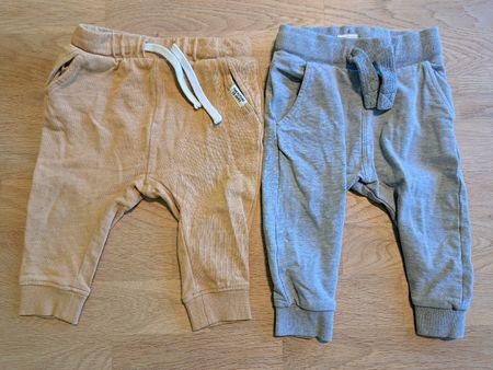 2 leichte Jogging Hosen, Grösse 74