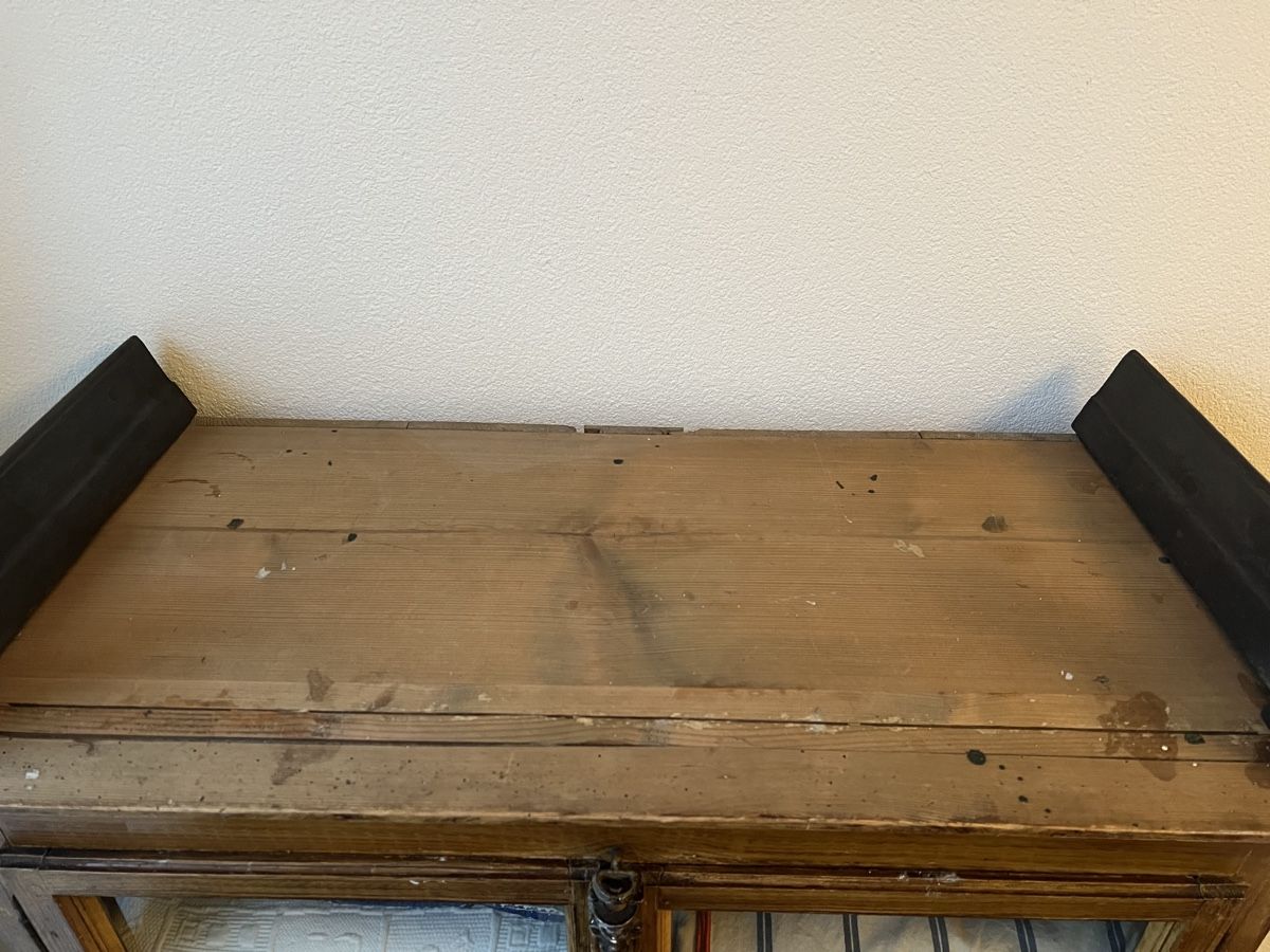 Vetrine: Antiker Glas-Schrank, Vitrine, Buffet – Usato da Bürglen TG venduto da Ursajosi 1