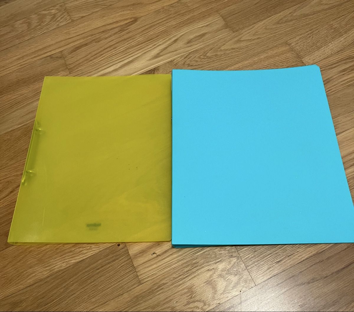 Classeurs: Büromaterial – D'occasion à Möhlin par eny_lsk7 2