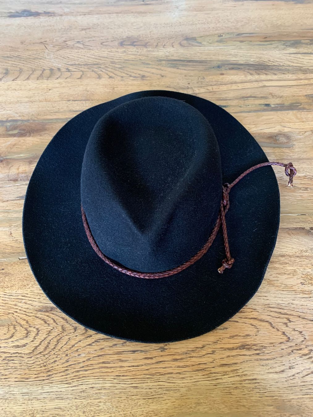 Copricapi, berretti & cappellini: Chapeau noir fedora taille 7 1/2 – Usato da Genève venduto da sanchka0