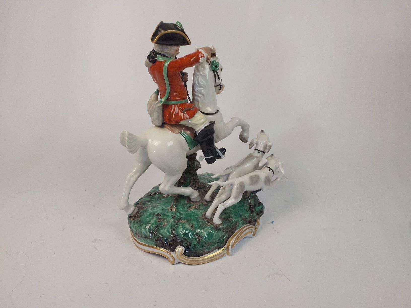 Statuette: Porzellanfigur Jäger zu Pferd – Usato da Luzern venduto da CaritasZentral 1
