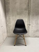 Stühle schwarz 