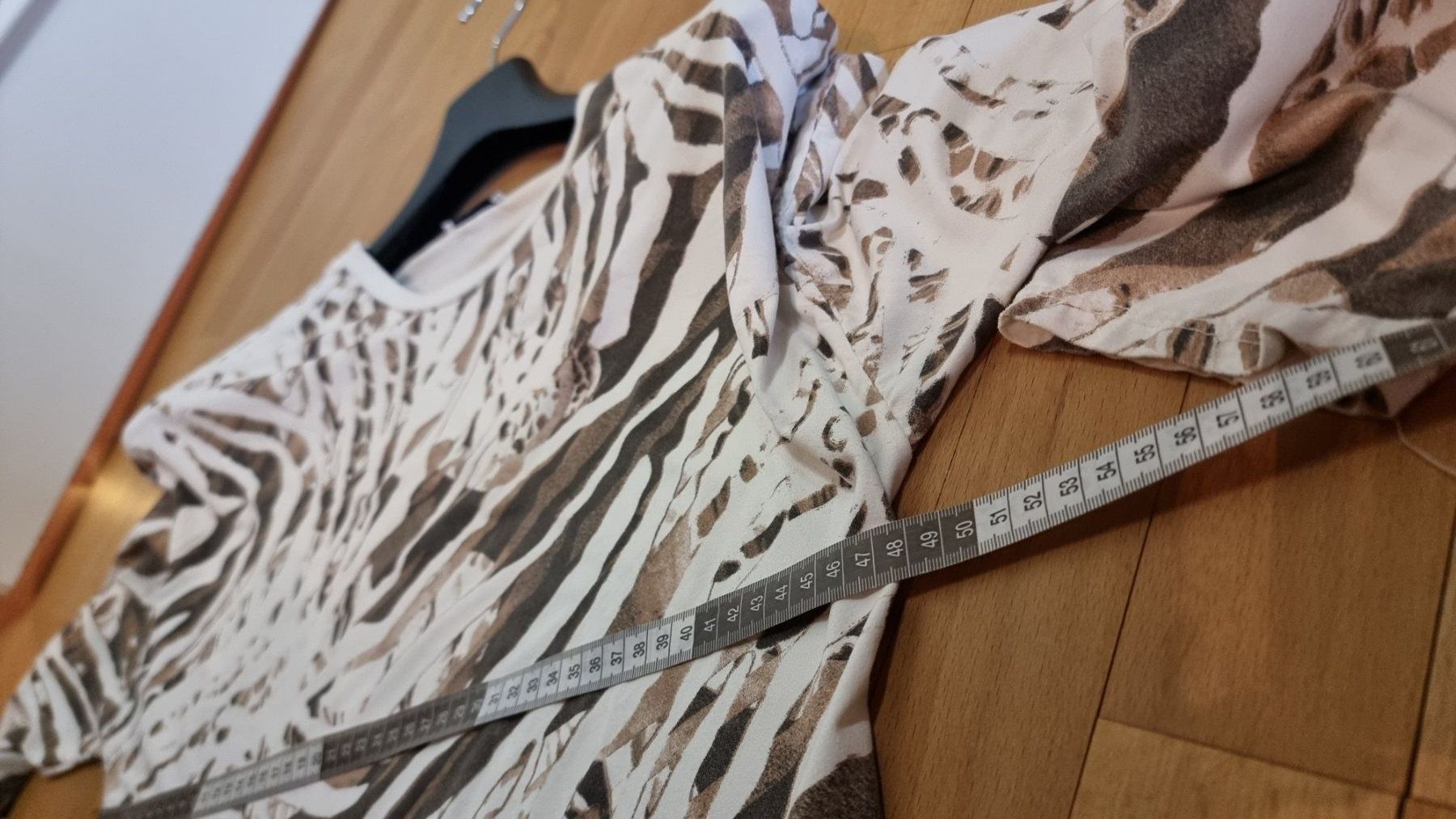 Maglioni & Felpe: Schöner Pullover mit Tiermuster, Grösse 40, Herbst – Usato da Wald ZH venduto da CapLux 7