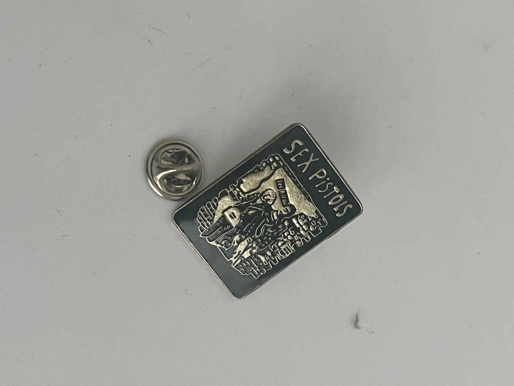 Placchette & Badge: Pin Sex Pistols – Usato da Dietikon venduto da sch_w2tw