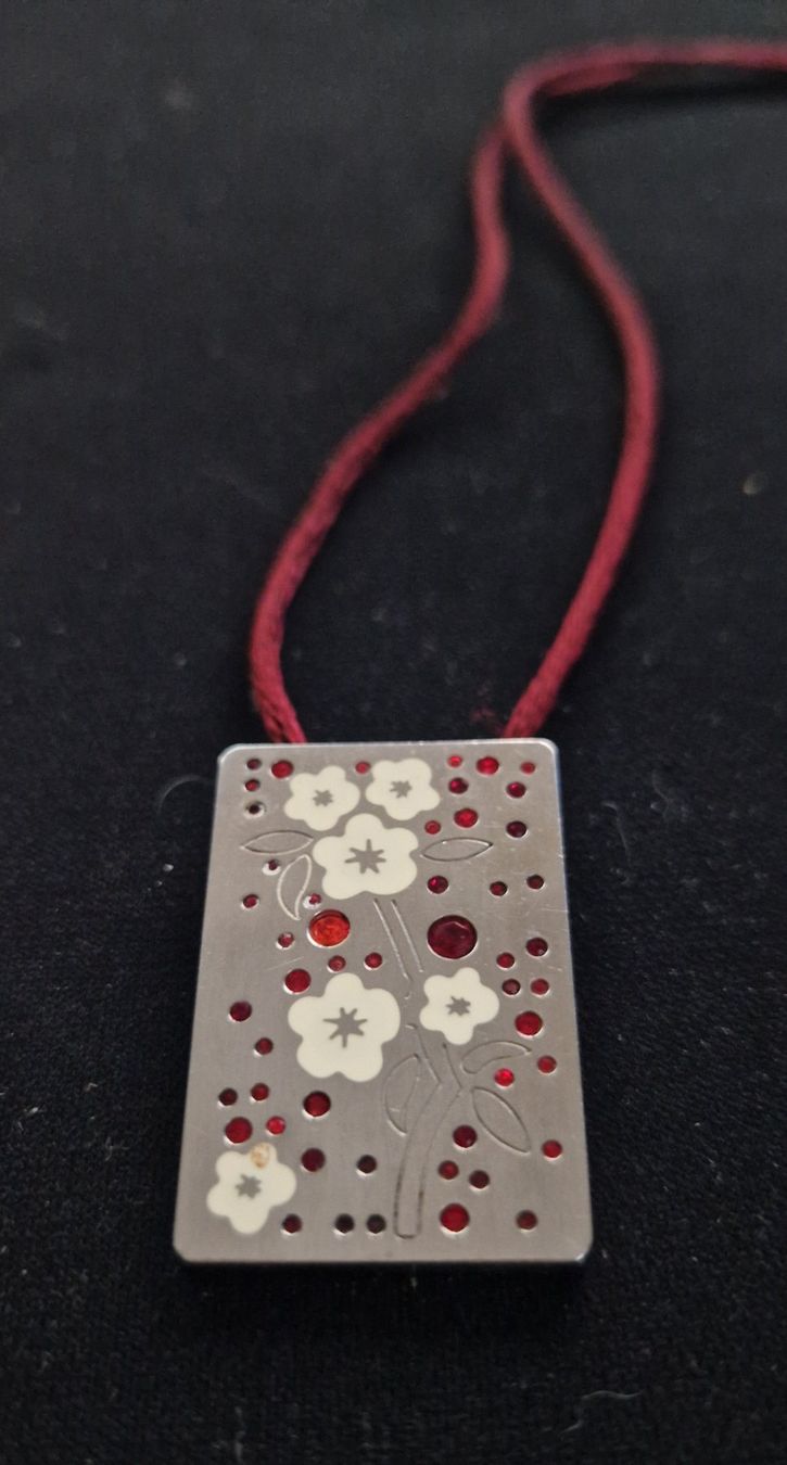 Ketten: collier Swatch Cherry Blossom – Gebraucht aus Fribourg von kimlan 3