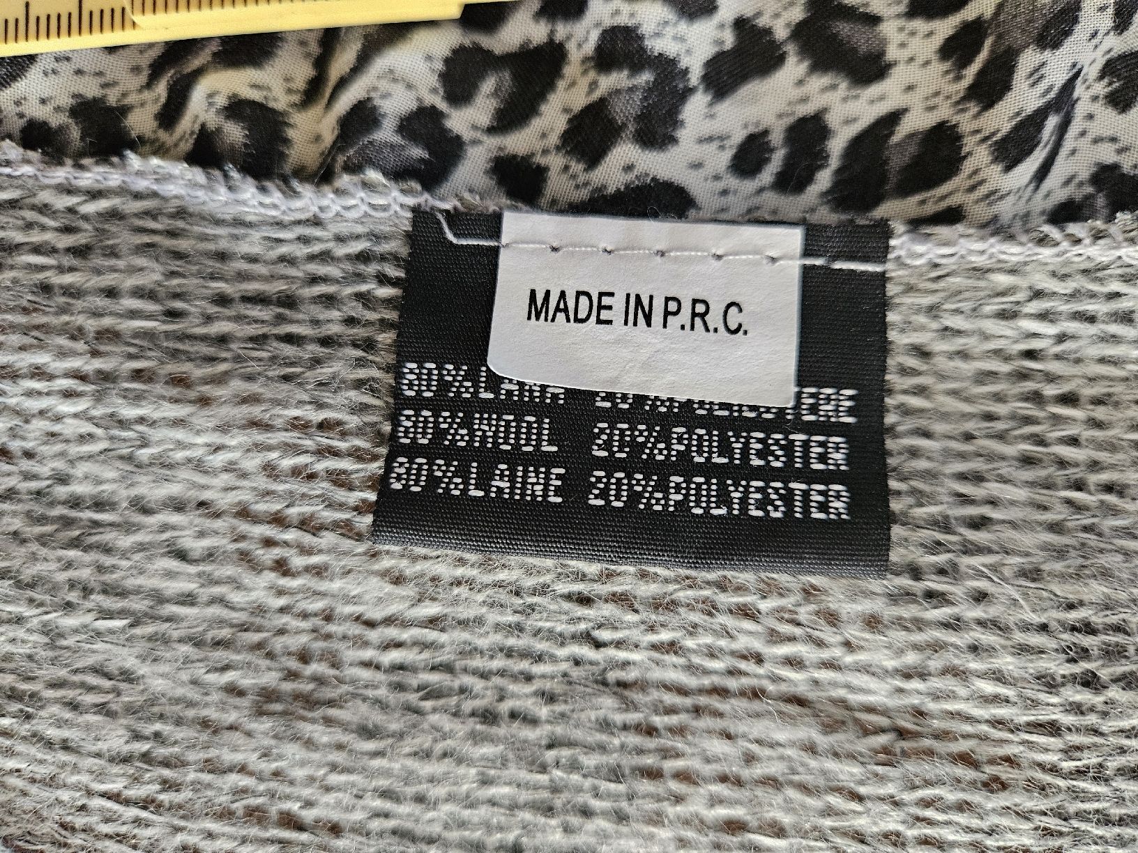 Foulard & Sciarpe: Schönes Tuch mit Fransen,  Leopardendruck – Usato da Eschenbach SG venduto da MarThu 3