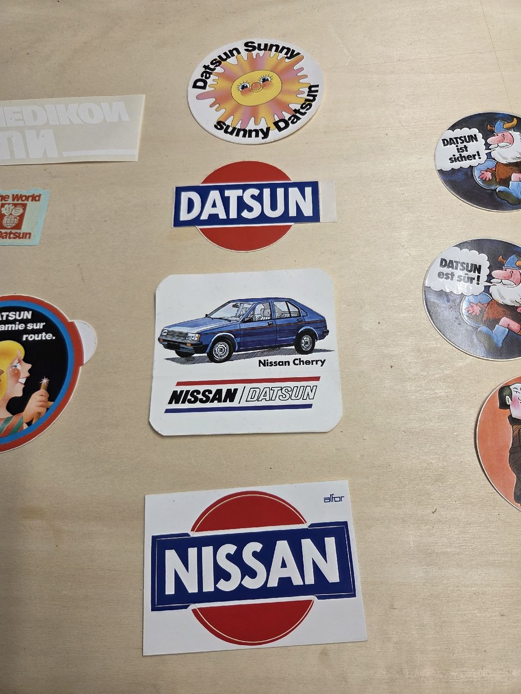 Sticker: Datsun Aufkleber Sammlung  – Usato da Wetzikon ZH venduto da AmacherM 1